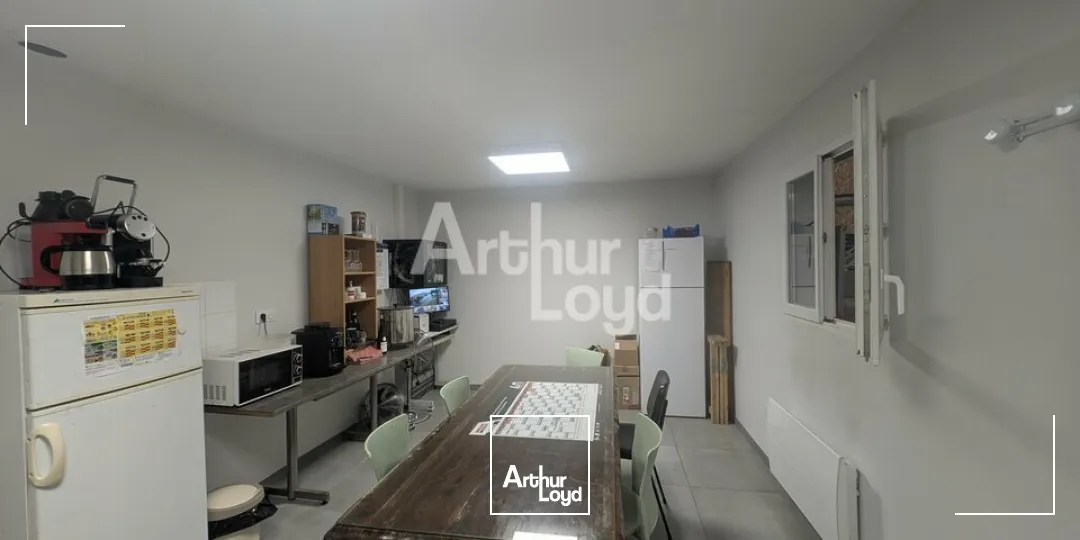 Locaux d'activité & Entrepôts - Vente - BELLEVIGNE-LES-CHÂTEAUX - 49260 - 872-872 - 7776516