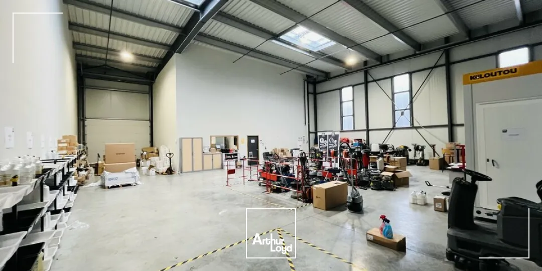 Locaux d'activité & Entrepôts - Location - MONTIVILLIERS - 76290 - 422-422 - 7776561