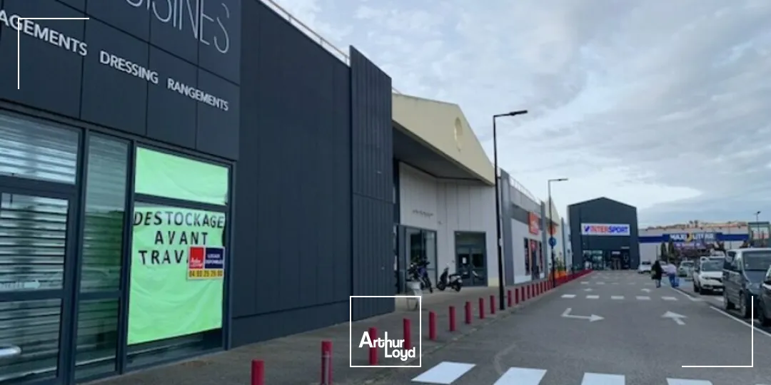 Locaux commerciaux - Location - LES ANGLES - 30133 - 501-501 - 7777348