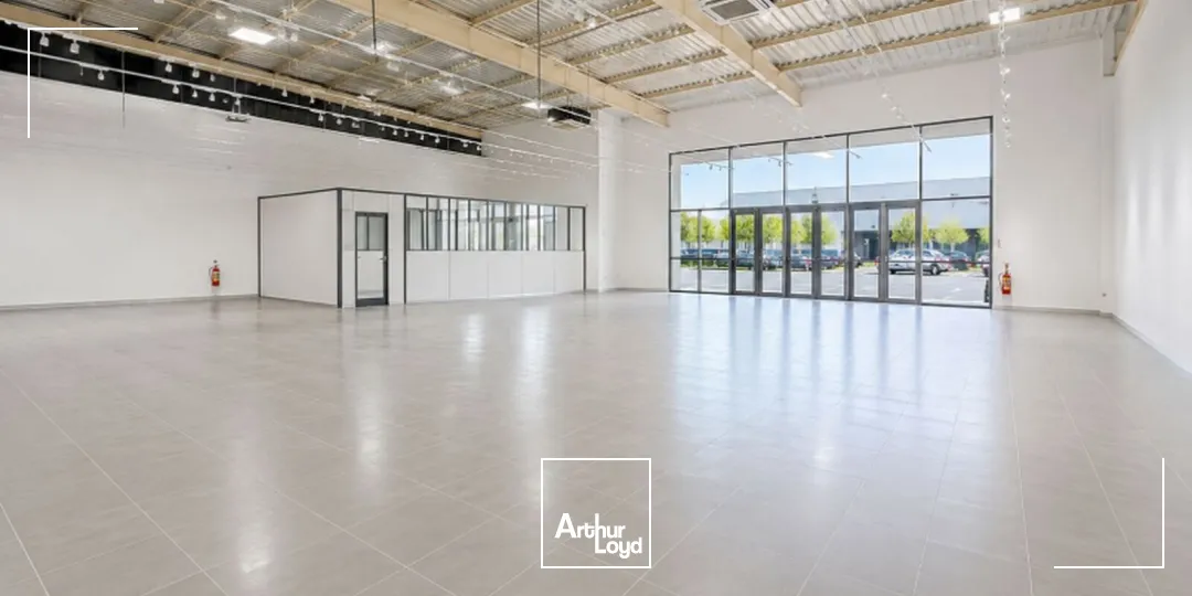 Locaux commerciaux - Location - CHAMBLY - 60230 - 890-890 - 7777655