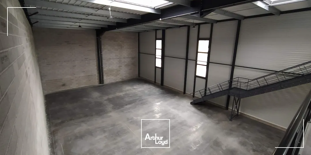 Locaux d'activité & Entrepôts - Location - PETIT COURONNE - 76650 - 272-6820 - 7777723