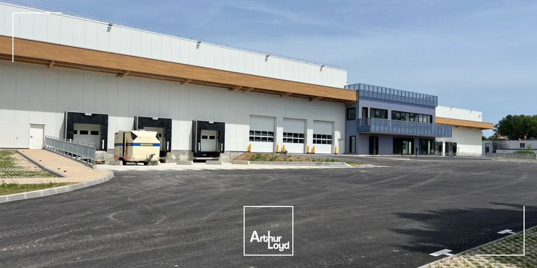 Locaux d'activité & Entrepôts - Location - TREMBLAY EN FRANCE - 93290 - 2482-5761 - 7777887
