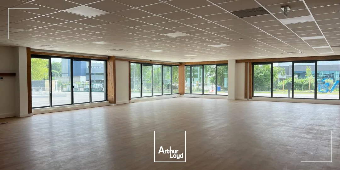 Locaux d'activité & Entrepôts - Location - TREMBLAY EN FRANCE - 93290 - 2482-5761 - 7777895