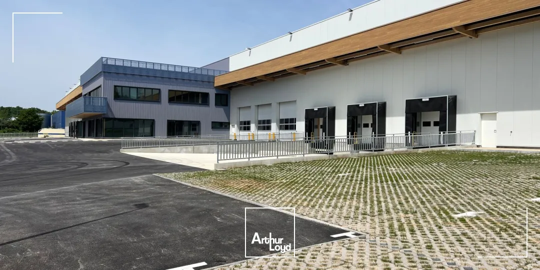 Locaux d'activité & Entrepôts - Location - TREMBLAY EN FRANCE - 93290 - 2482-5761 - 7777886