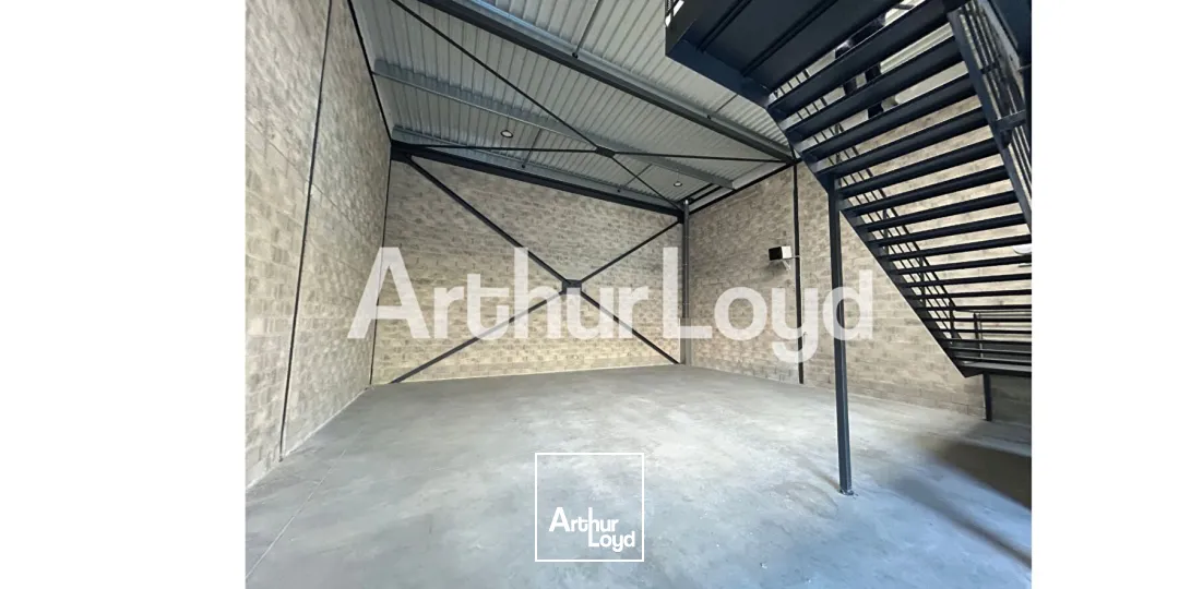 Locaux d'activité & Entrepôts - Location - MONDEVILLE - 14120 - 393-393 - 7778215
