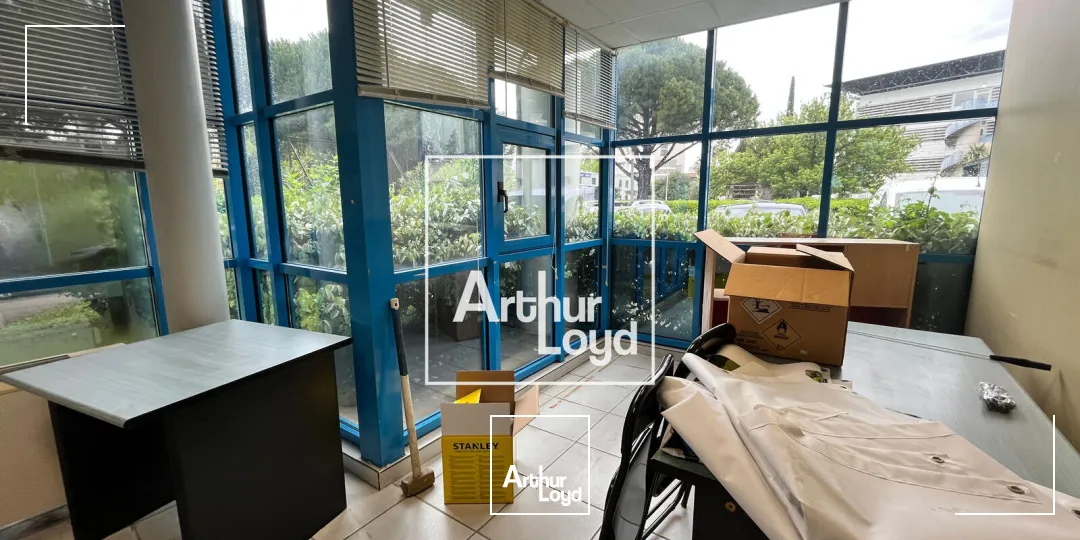Locaux commerciaux - Location - NIMES - 30900 - 773-773 - 7778547