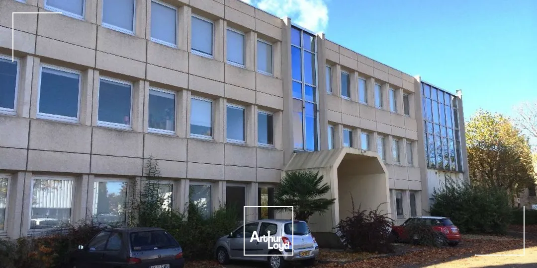 Locaux d'activité & Entrepôts - Vente - MONTIGNY LE BRETONNEUX - 78180 - 2039-2039 - 7778878