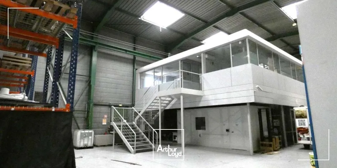 Locaux d'activité & Entrepôts - Vente - MONTIGNY LE BRETONNEUX - 78180 - 2039-2039 - 7778879