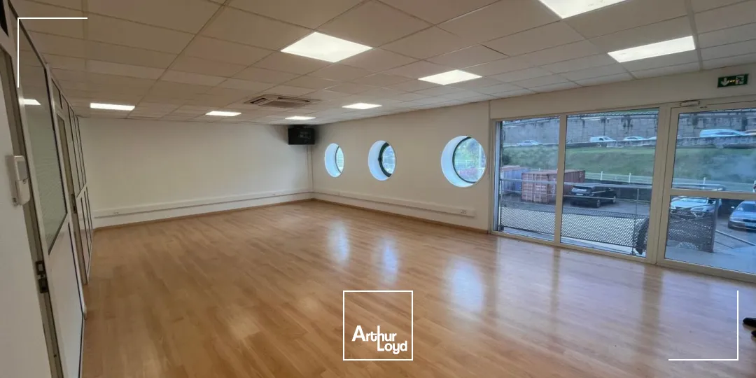 Bureaux - Location - Le Lamentin - 97232 - 90-90 - 7779139