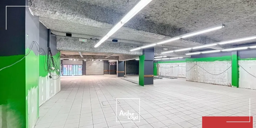 Locaux commerciaux - Location - MONTÉLIMAR - 26200 - 586-586 - 7779177