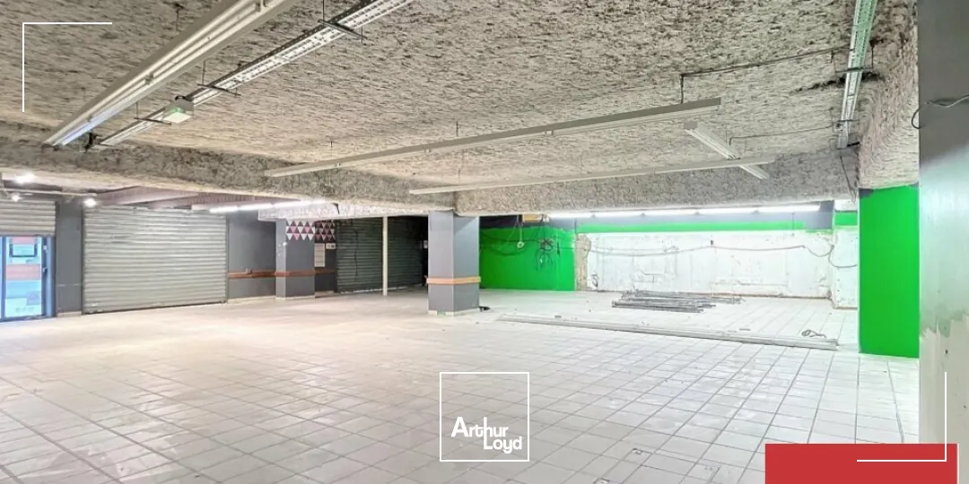 Locaux commerciaux - Location - MONTÉLIMAR - 26200 - 586-586 - 7779179
