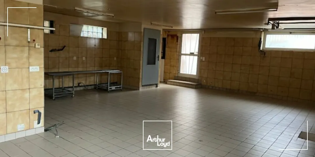 Locaux commerciaux - Location - SAINT-LOUIS - 68300 - 140-140 - 7779237