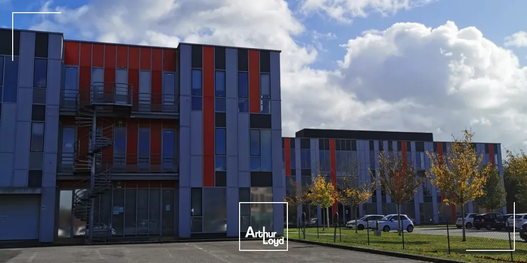 Bureaux - Location - VERN SUR SEICHE - 35770 - 107-932 - 7779472