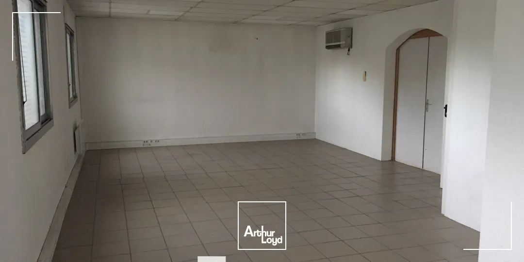 Locaux d'activité & Entrepôts - Location - VILLEURBANNE - 69100 - 416-416 - 7780060