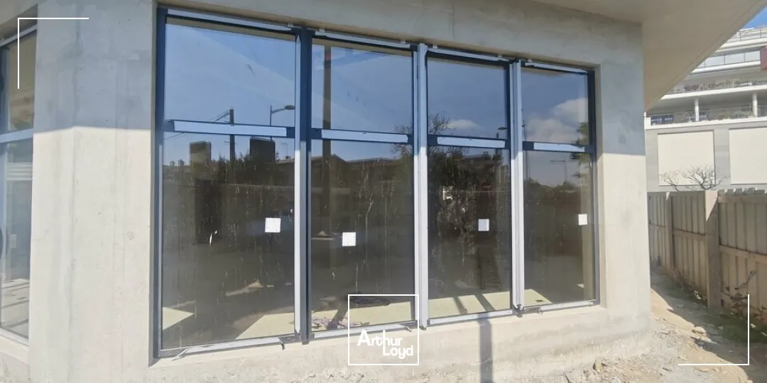 Locaux commerciaux - Vente - CAGNES SUR MER - 06800 - 120.2-120.2 - 7780222