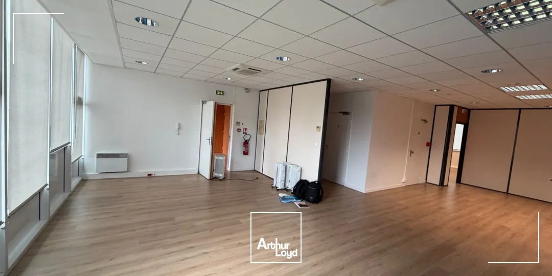 Bureaux - Location - LACROIX SAINT OUEN - 60610 - 210-210 - 7780434