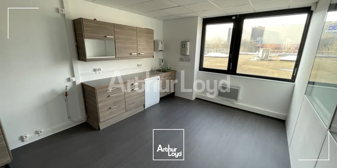 Bureaux - Location - VILLENEUVE D'ASCQ - 59650 - 105-1225 - 7780655