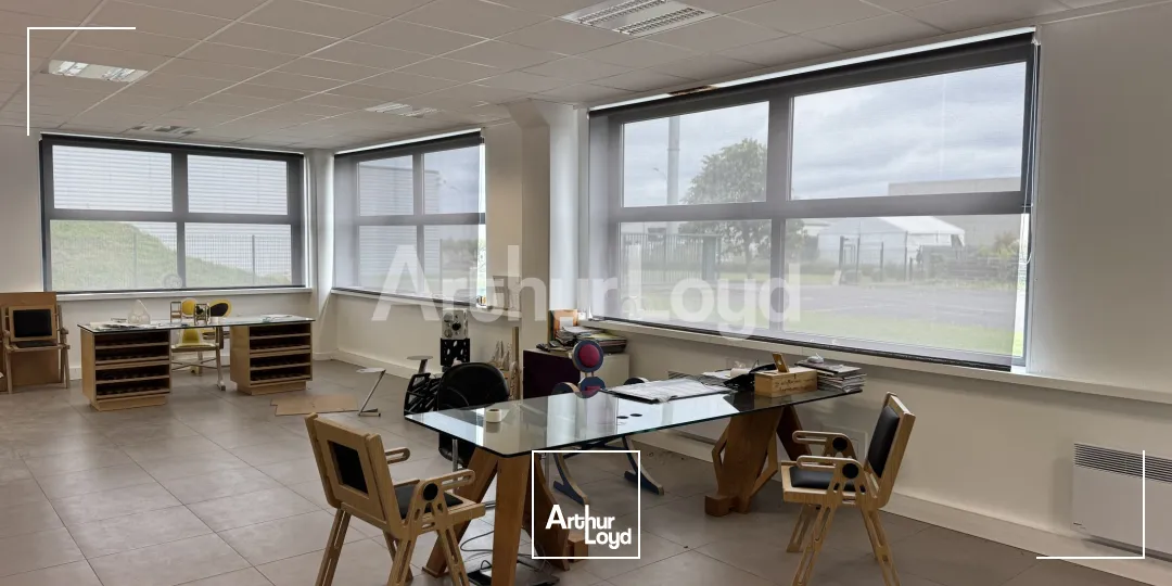 Locaux d'activité & Entrepôts - Location - PERENCHIES - 59840 - 2000-2000 - 7780722