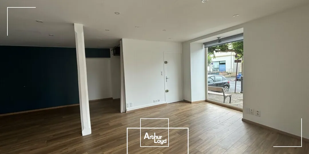 Bureaux - Location - OBJAT - 19130 - 44-44 - 7781544