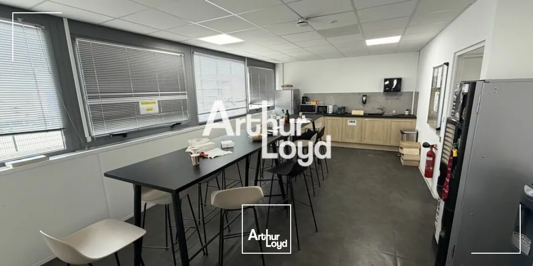 Locaux d'activité & Entrepôts - Location - LE BROC - 06510 - 2518-2518 - 7782061