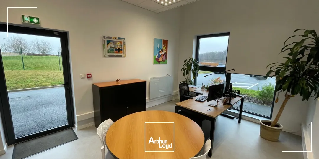 Locaux d'activité & Entrepôts - Location - VENETTE - 60280 - 135-416 - 7782322