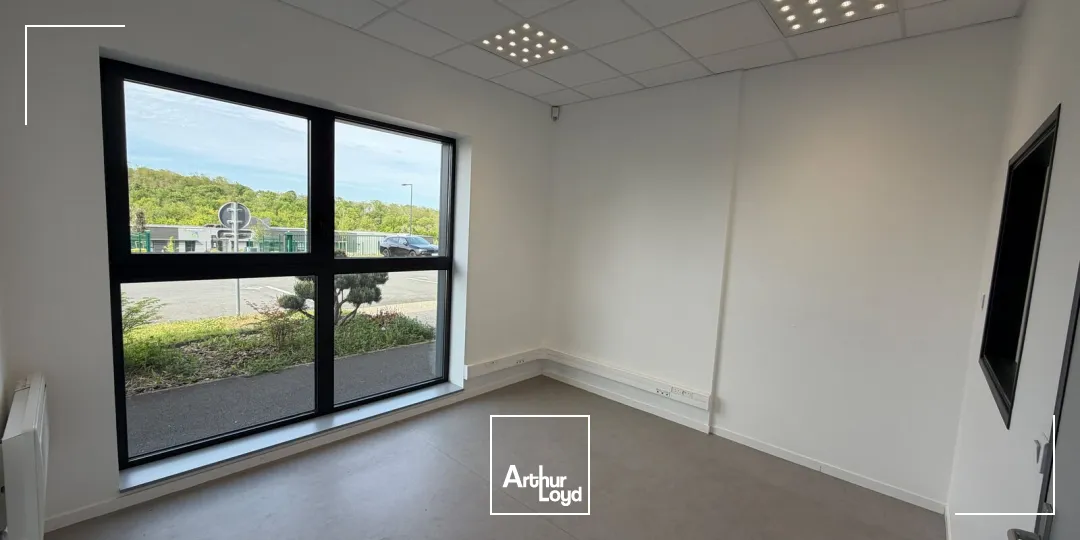 Locaux d'activité & Entrepôts - Location - VENETTE - 60280 - 281-281 - 7782333