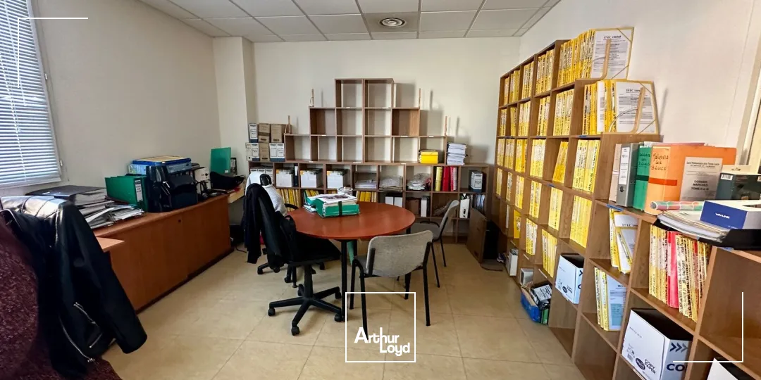 Bureaux - Location - SAINT CANNAT - 13760 - 220-220 - 7782360