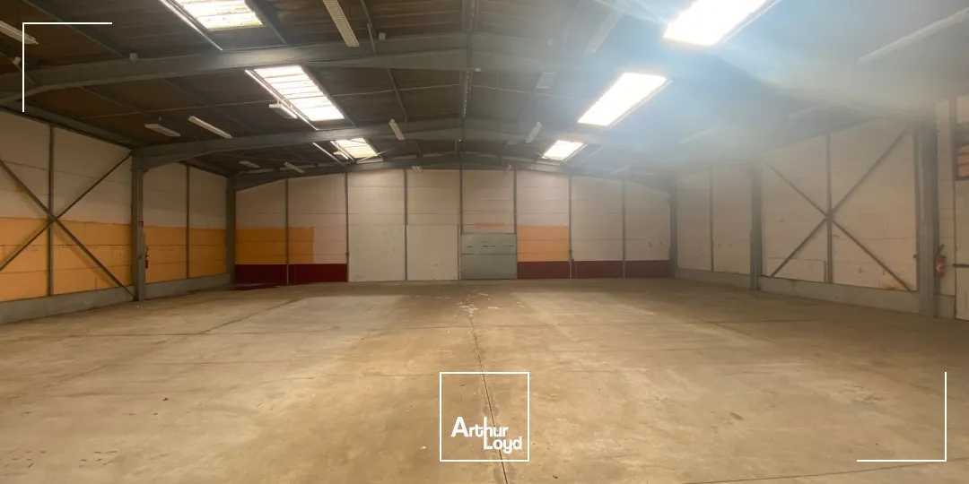 Locaux d'activité & Entrepôts - Location - LARMOR PLAGE - 56260 - 400-400 - 7782632