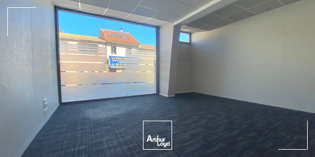 Locaux commerciaux - Location - MARSEILLE - 13012 - 264.5-264.5 - 7782766