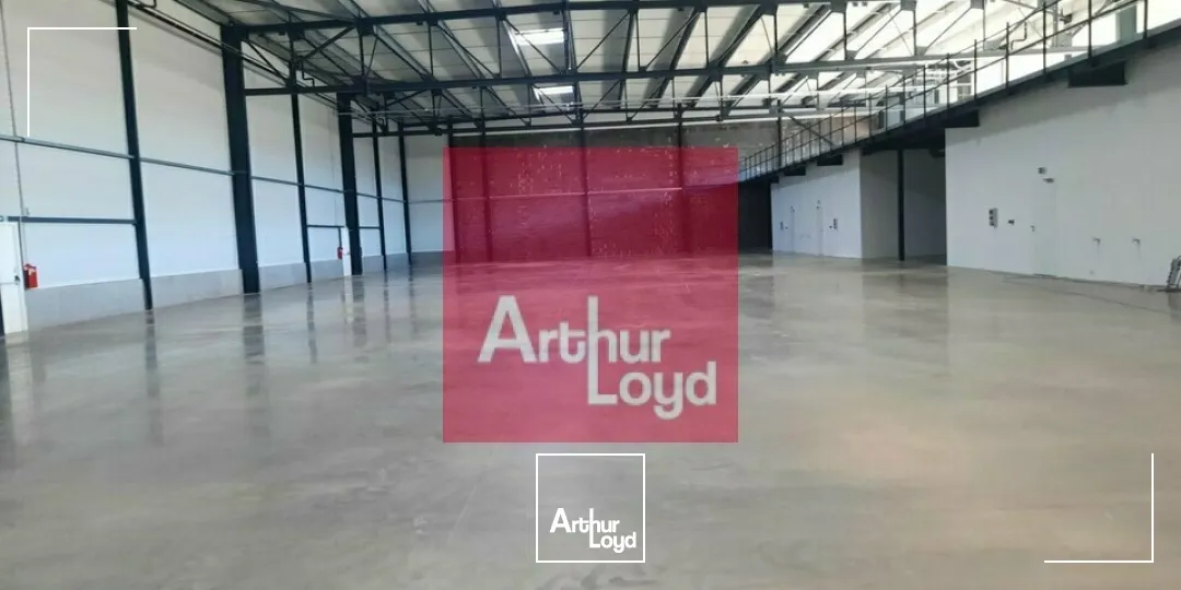 Locaux d'activité & Entrepôts - Location - CLERMONT FERRAND - 63100 - 530-530 - 7783152