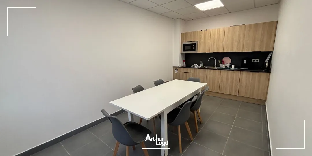 Locaux d'activité & Entrepôts - Location - MAROMME - 76150 - 361-361 - 7783593