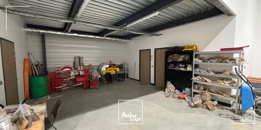 Locaux d'activité & Entrepôts - Location - MAROMME - 76150 - 361-361 - 7783597