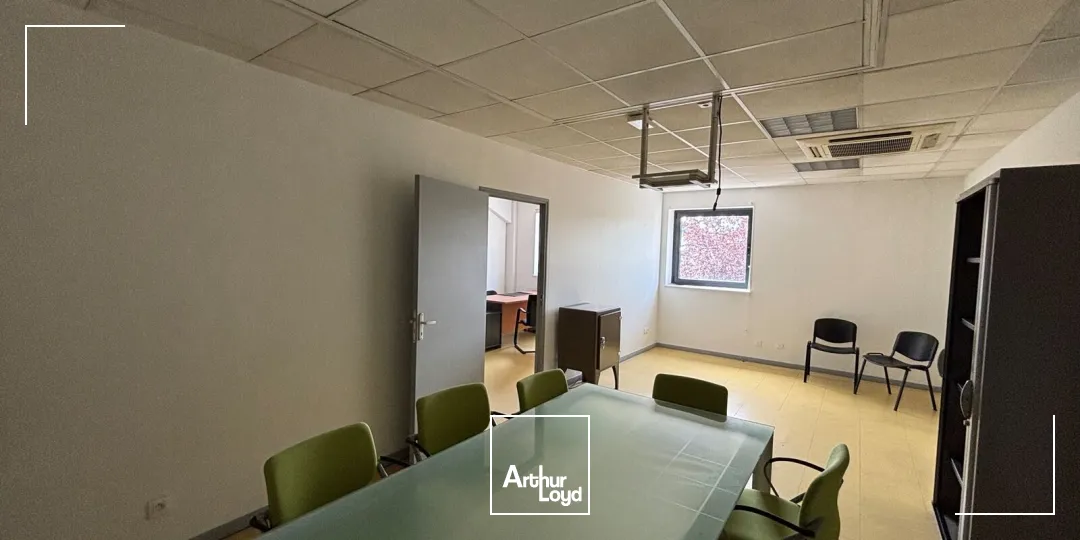 Locaux d'activité & Entrepôts - Location - ROUEN - 76000 - 819-819 - 7783617