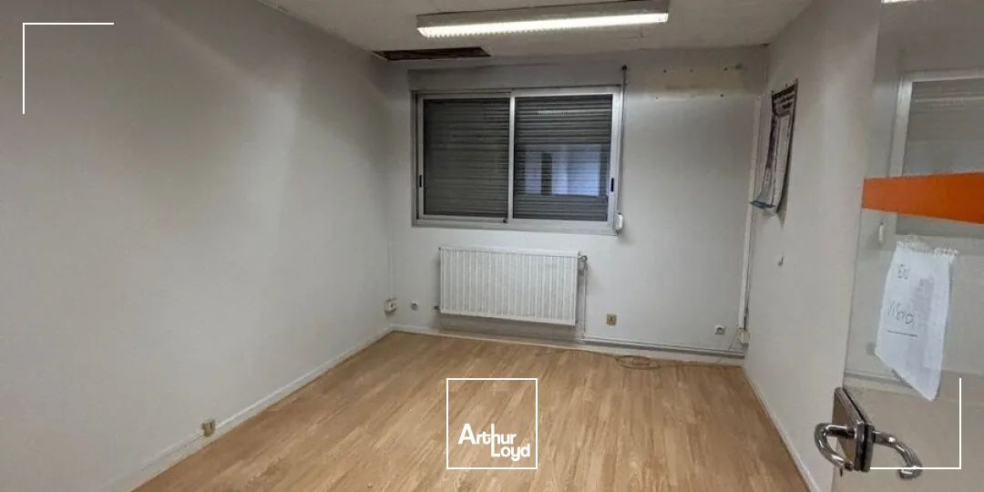Locaux d'activité & Entrepôts - Location - CHASSIEU - 69680 - 1400-1400 - 7784034