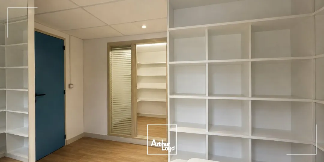 Locaux commerciaux - Location - TOURS - 37000 - 67.68-67.68 - 7784268
