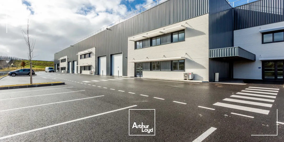 Locaux d'activité & Entrepôts - Location - AMBARES ET LAGRAVE - 33440 - 3498-3498 - 7784395