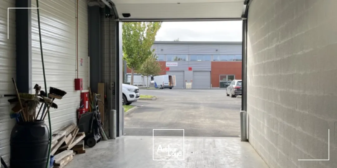 Locaux d'activité & Entrepôts - Location - SAINT ETIENNE DE MONTLUC - 44360 - 366-366 - 7784591