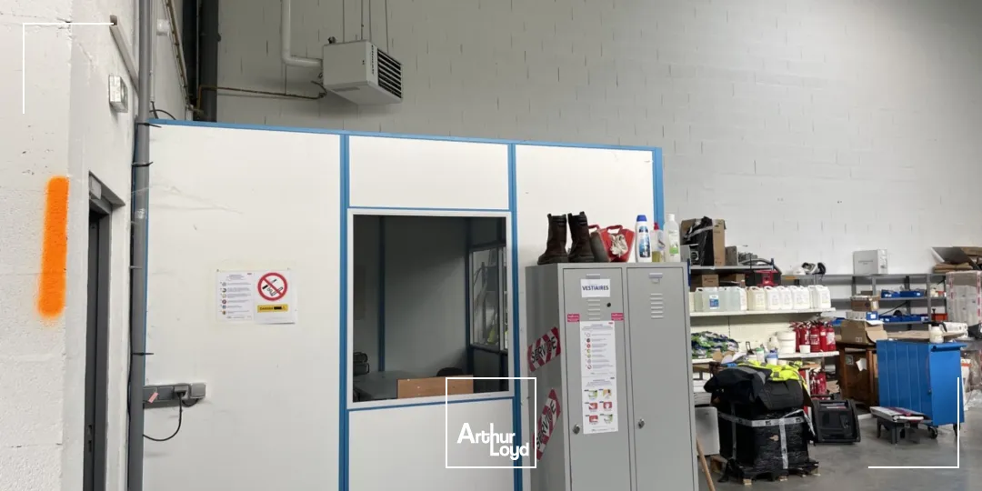 Locaux d'activité & Entrepôts - Location - SAINT ETIENNE DE MONTLUC - 44360 - 366-366 - 7784592