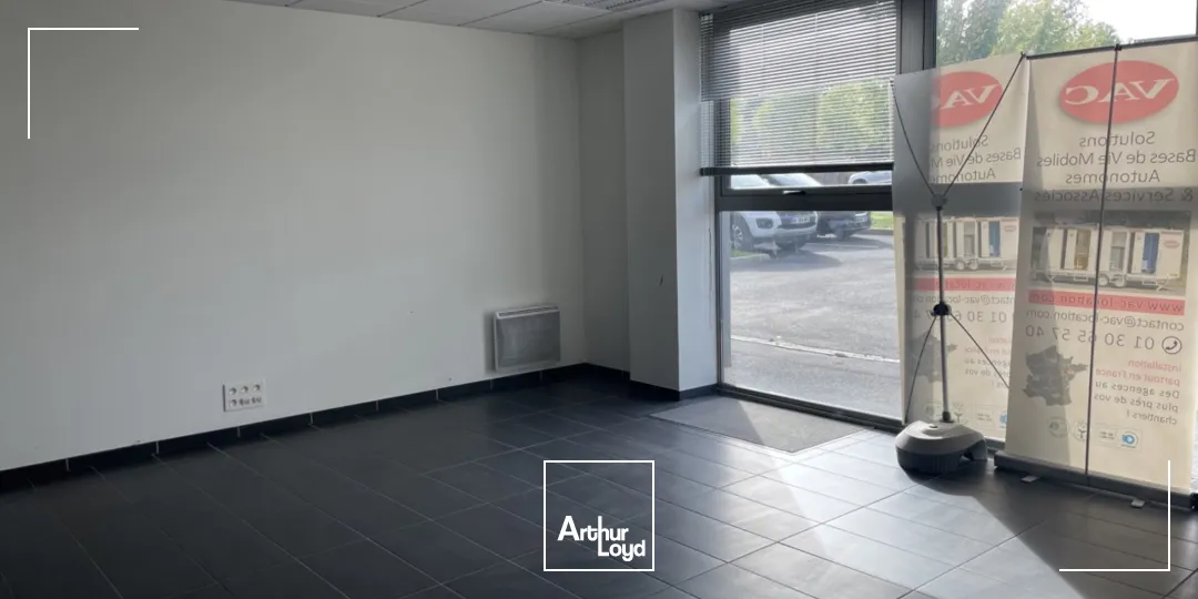 Locaux d'activité & Entrepôts - Location - SAINT ETIENNE DE MONTLUC - 44360 - 366-366 - 7784593