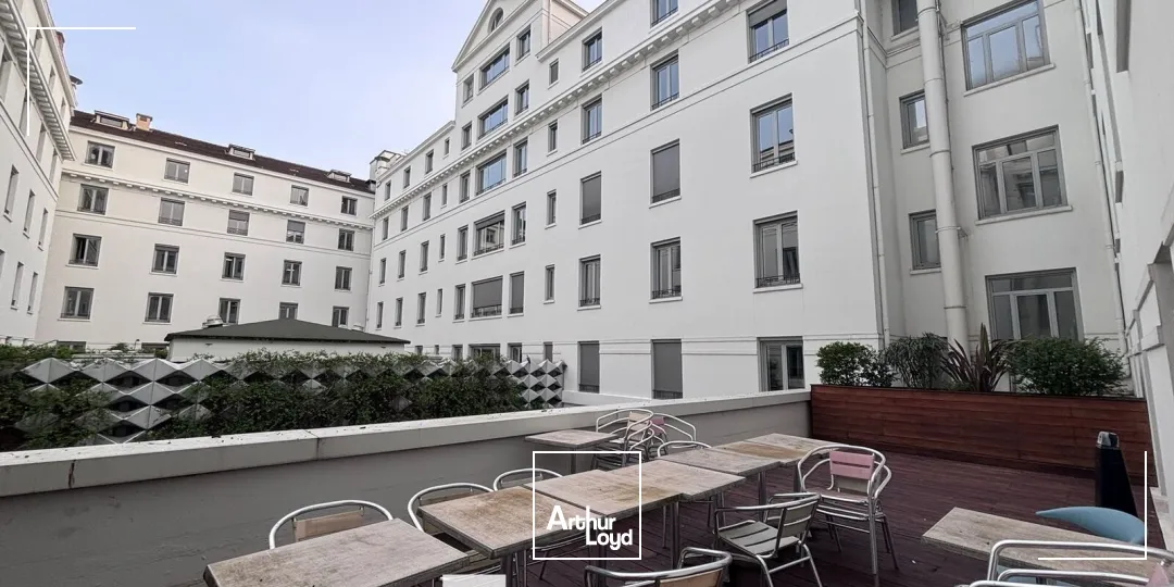 Bureaux - Location - LYON - 69006 - 375-2441 - 7784875