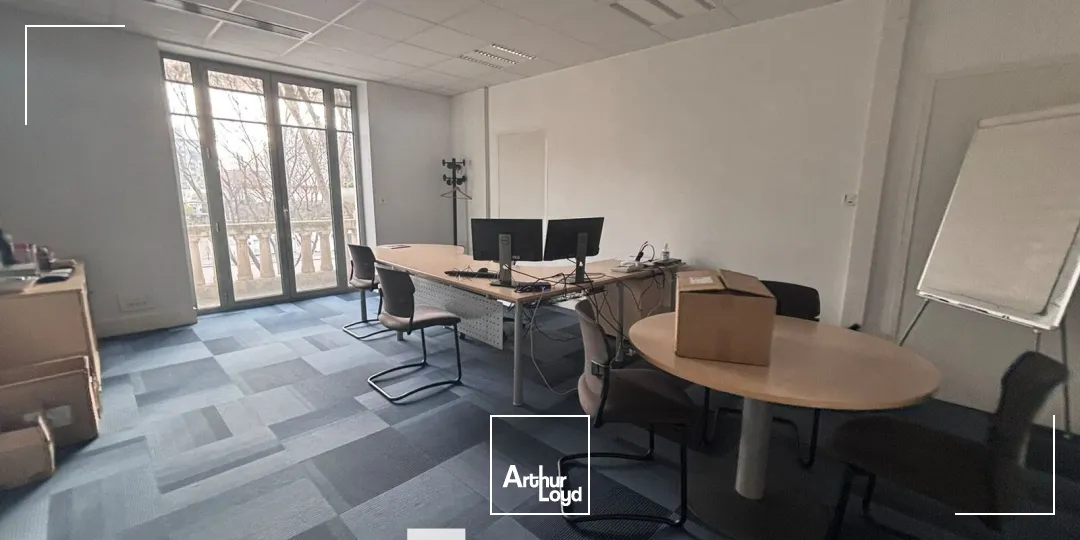 Bureaux - Location - LYON - 69006 - 375-2441 - 7784878