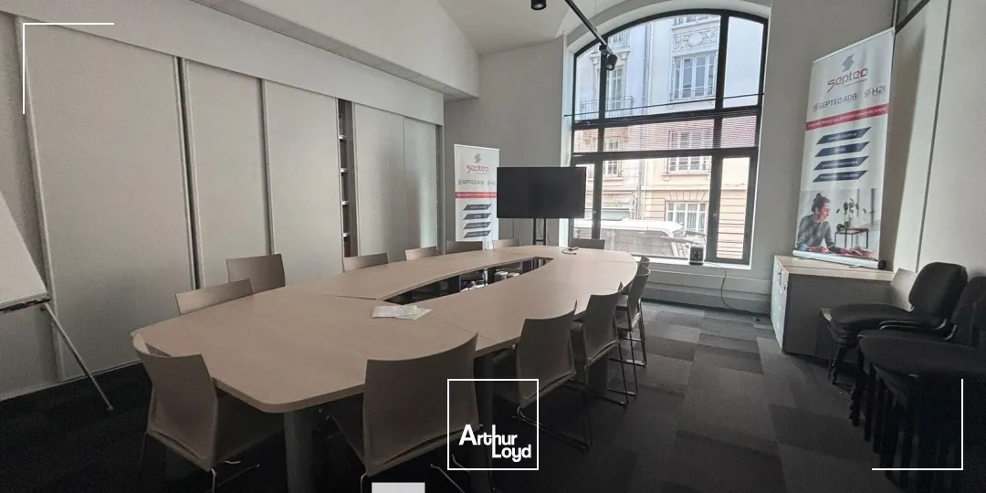 Bureaux - Location - LYON - 69006 - 375-2441 - 7784880