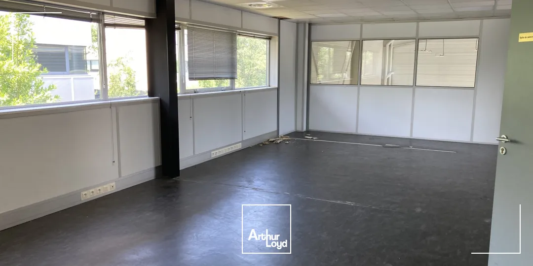 Locaux d'activité & Entrepôts - Location - MERIGNAC - 33700 - 365-365 - 7785473