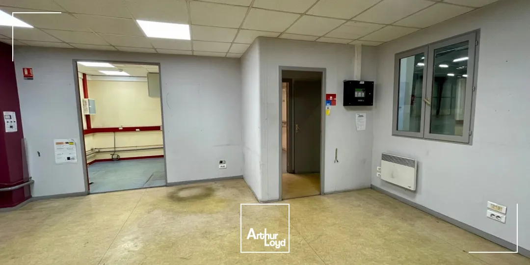 Locaux d'activité & Entrepôts - Location - SAINT PIERRE LES ELBEUF - 76320 - 2000-7600 - 7786385