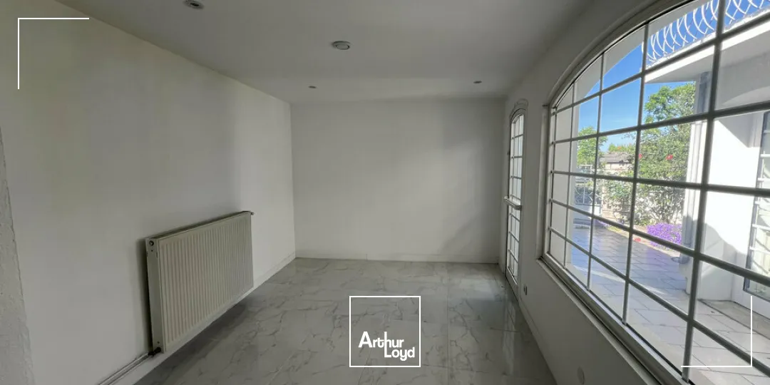Locaux commerciaux - Vente - ANGOULÊME - 16000 - 230-230 - 7786486