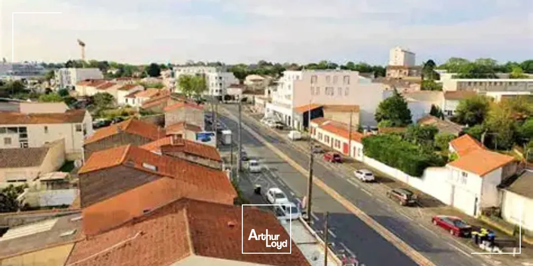 Locaux commerciaux - Location - LA ROCHELLE - 17000 - 77-77 - 7786813
