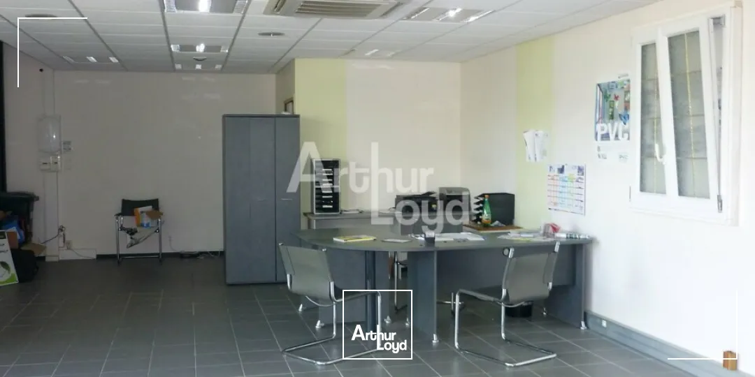 Bureaux - Location - MONT PRES CHAMBORD - 41250 - 79-79 - 7788088