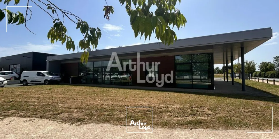 Bureaux - Location - MONT PRES CHAMBORD - 41250 - 79-79 - 7788089