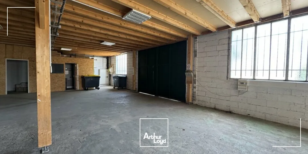 Locaux d'activité & Entrepôts - Location - SAINT-CYR-SUR-LOIRE - 37540 - 600-600 - 7788138