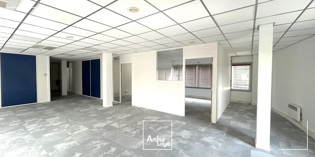 Bureaux - Location - MERIGNAC - 33700 - 68.6-1029.6 - 7788250